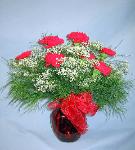 01G Anniversary 12 Red Carnations